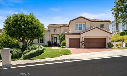 5919 County Oak Rd, Woodland Hills, CA, 91367-1090 | Card Image
