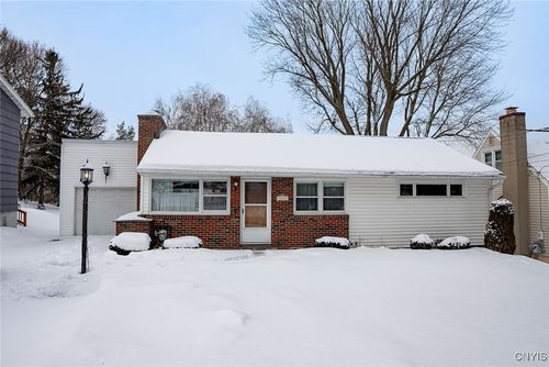 123 Hinsdale Road, Camillus, NY, 13031 | Card Image