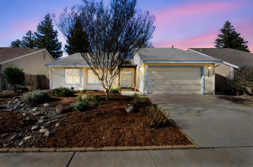 2245 La Mesa Court, Davis, CA, 95618 | Card Image