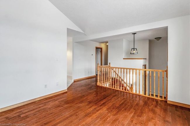 82 Whitlaw Way, House other with 3 bedrooms, 2 bathrooms and 4 parking in Paris ON | Image 8