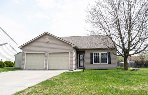 19366 Sandbar Dr, Noblesville, IN, 46062-8657 | Card Image