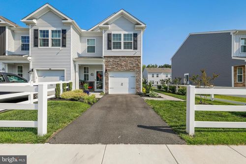 11 Peregrine Way, Burlington Township, NJ, 08016-4445 | Card Image