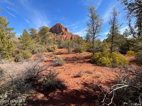 329 Acacia Dr, Sedona, AZ, 86336-6904 | Card Image