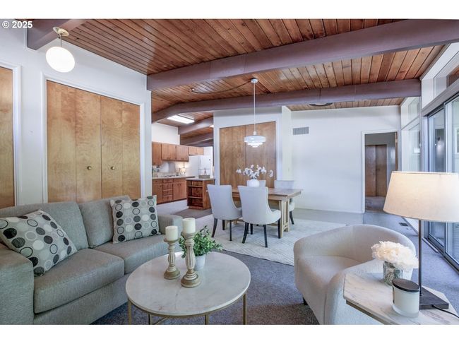 1439 Barton St, House other with 3 bedrooms, 2 bathrooms and null parking in Eugene OR | Image 10