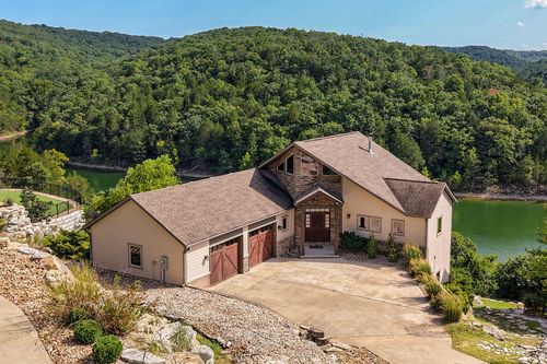 122 Joseph Cove Dr, Lampe, MO, 65681-6350 | Card Image