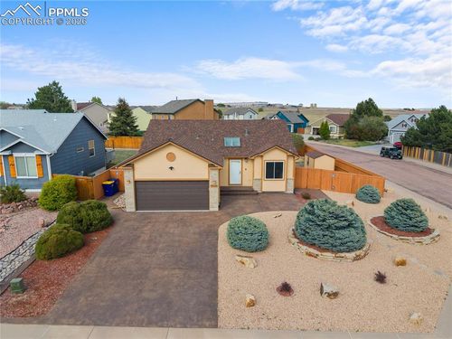 7403 Allens Park Dr, Colorado Springs, CO, 80922-1274 | Card Image