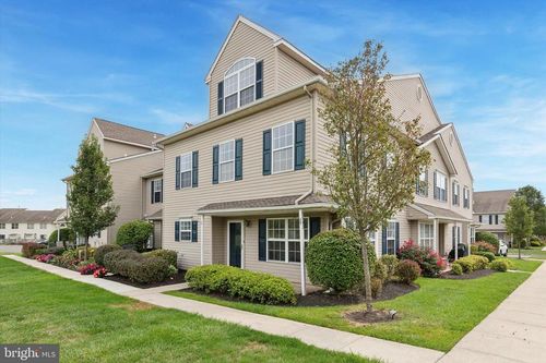 5503 Drawbridge Ct, ROYERSFORD, PA, 19468-1388 | Card Image