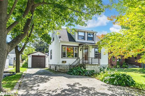 {{alt}} | Card Image