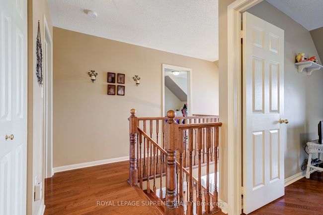 433 Trudeau Dr, House other with 3 bedrooms, 3 bathrooms and 2 parking in Milton ON | Image 24