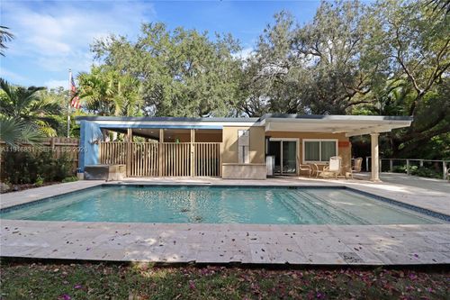 8030 Sw 96th St, Miami, FL, 33156-7422 | Card Image