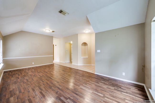 10111 Mission Crk, House other with 3 bedrooms, 2 bathrooms and null parking in Converse TX | Image 7