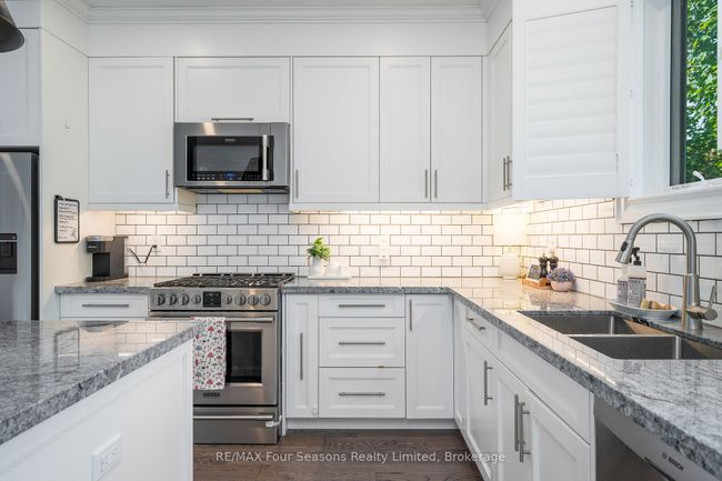 264 St Vincent St, House other with 4 bedrooms, 3 bathrooms and 4 parking in Meaford ON | Image 9