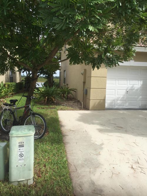 401 Sw 120th Ave, Pembroke Pines, FL, 33025-5913 | Card Image