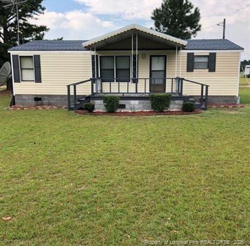 102 Singletary St, Raeford, NC, 28376-9160 | Card Image