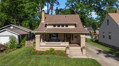 560 Elmwood Rd, Bay Village, OH, 44140-2465 | Card Image