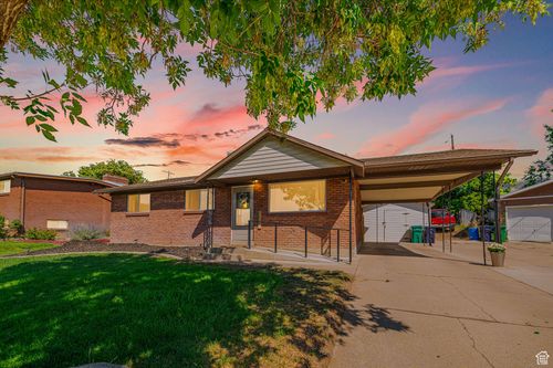 4670 2525, Roy, UT, 84067-1818 | Card Image