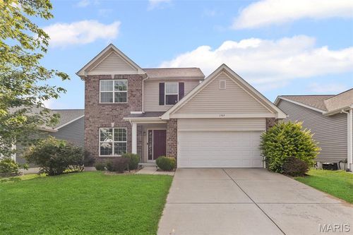 1909 Plantation Ln, Belleville, IL, 62220-3277 | Card Image