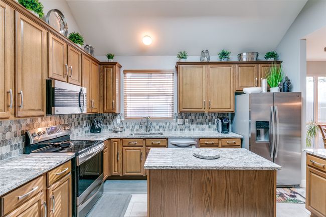 209 Timberbluff Ln, House other with 4 bedrooms, 2 bathrooms and null parking in Murphy TX | Image 11
