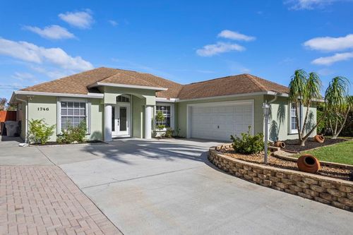 1746 Highland Dr Sw, VERO BEACH, FL, 32962-6948 | Card Image