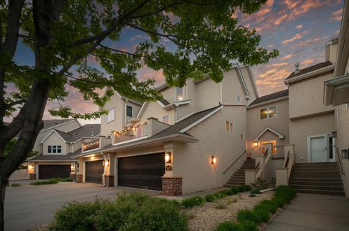 517 River St, Minneapolis, MN, 55401-2512 | Card Image