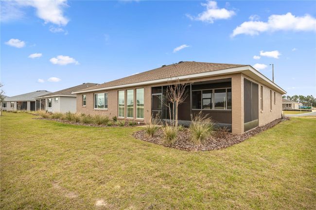 10556 Sw 98 Th Ln, House other with 2 bedrooms, 2 bathrooms and null parking in OCALA FL | Image 4