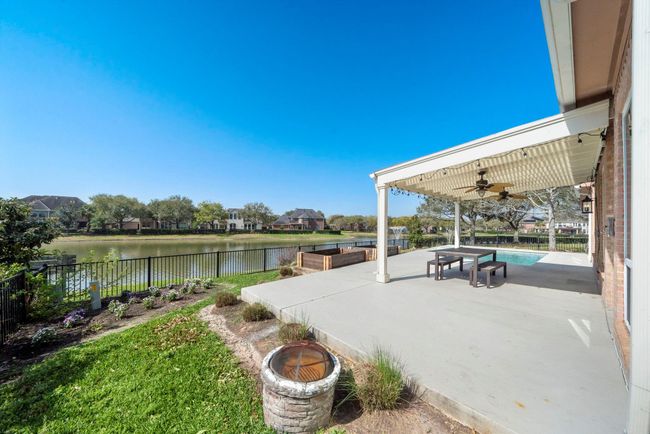6310 Hidden Crest Way, House other with 5 bedrooms, 4 bathrooms and 2 parking in Sugar Land TX | Image 43