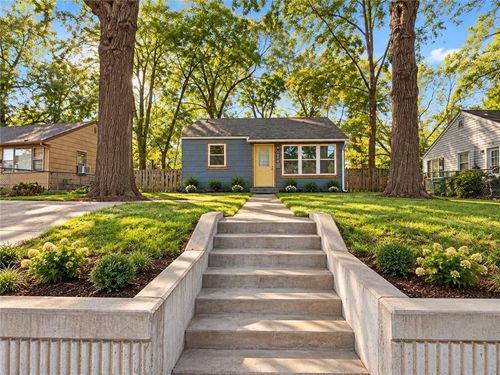 226 Cornell Ave, Bonner Springs, KS, 66012-1110 | Card Image