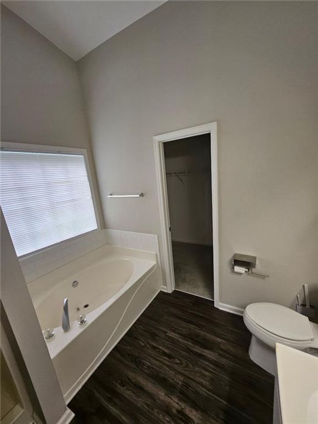 844 Langley View Ct, House other with 3 bedrooms, 5 bathrooms and 2 parking in Loganville GA | Image 14