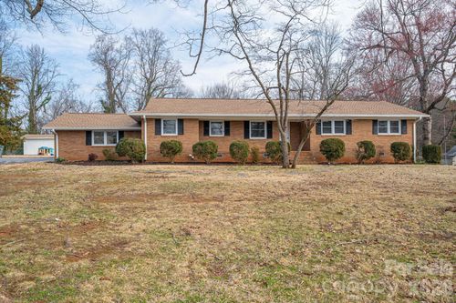 525 Julia Ave, Belmont, NC, 28012-3944 | Card Image