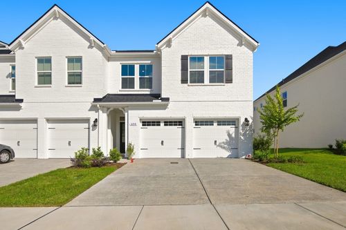 638 Club View Way, Mount Juliet, TN, 37122-4791 | Card Image