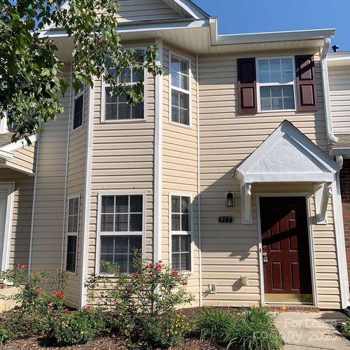 915 Par One Ct, Fort Mill, SC, 29715-6457 | Card Image