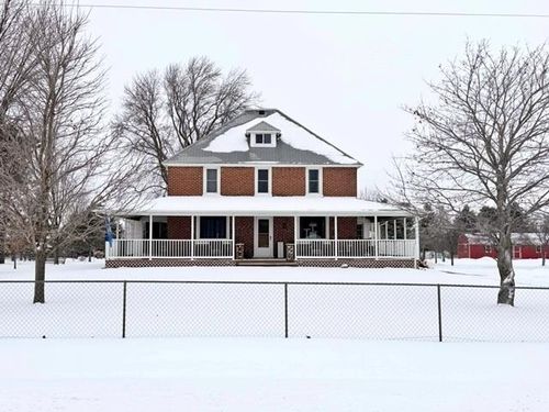 8492 Trout Dr, Marshfield, WI, 54449-9101 | Card Image