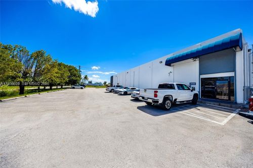5-3400 Nw 78th Ave, Doral, FL, 33122-1194 | Card Image