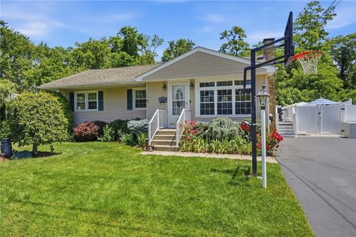 72 Fairweather Ave, Cranston, RI, 02910-6005 | Card Image