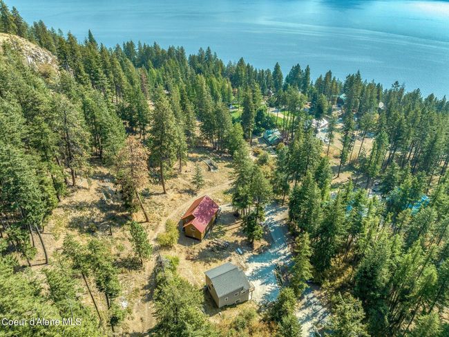 views of the lake, mountains and wildlife! | Image 24