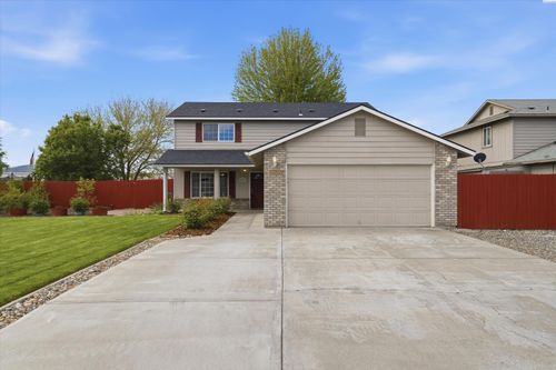 5203 Holly Way, West Richland, WA, 99353-7783 | Card Image