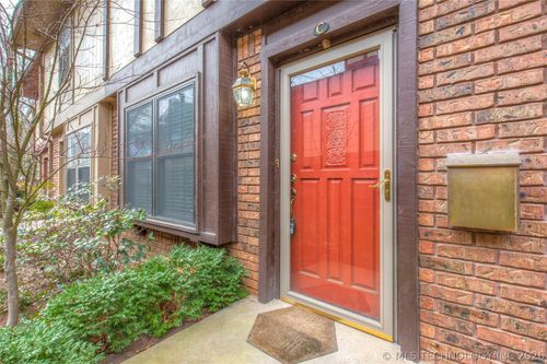 209c-209 W 17th St, Tulsa, OK, 74119-4600 | Card Image