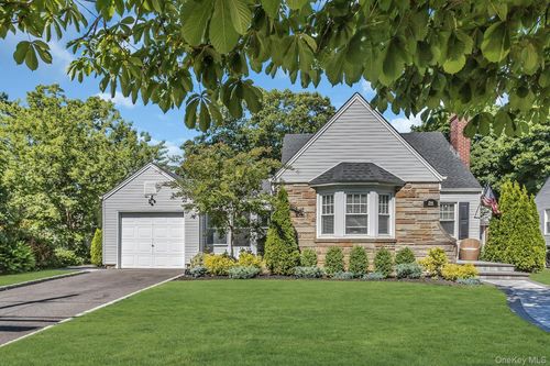 2544 Yorktown St, Oceanside, NY, 11572-2428 | Card Image