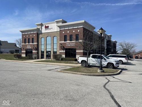 48 Emerson Ave, Greenwood, IN, 46143-6449 | Card Image