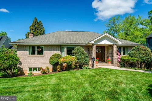1812 Birch Rd, MCLEAN, VA, 22101-5275 | Card Image