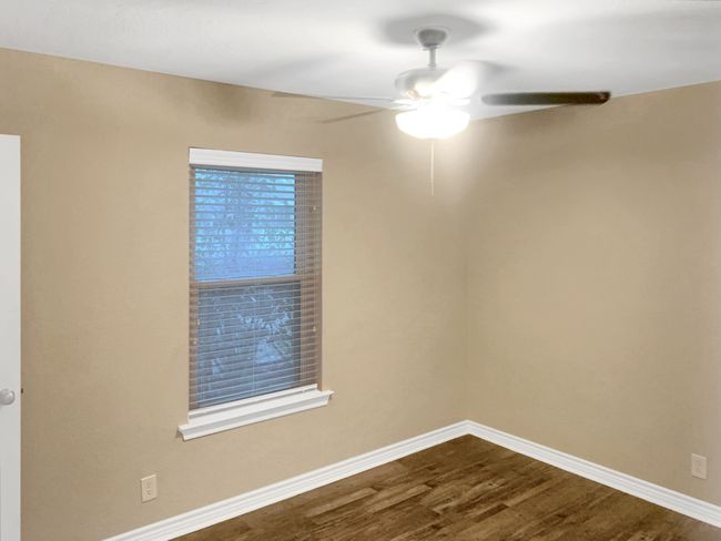 312 Berryhill Dr, House other with 3 bedrooms, 2 bathrooms and null parking in Springtown TX | Image 7