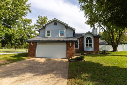 1621 Crestwood Dr, Webb City, MO, 64870-2080 | Card Image