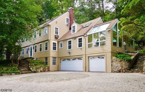 18 Lake Shore Dr, Montville, NJ, 07045-9721 | Card Image