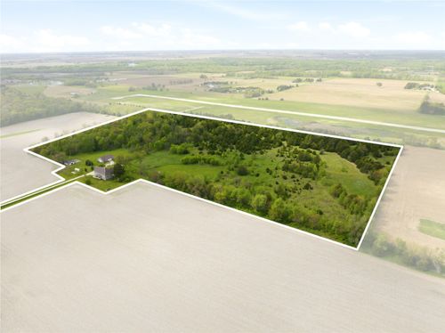 2375 55th Street Dr, Vinton, IA, 52349-9549 | Card Image