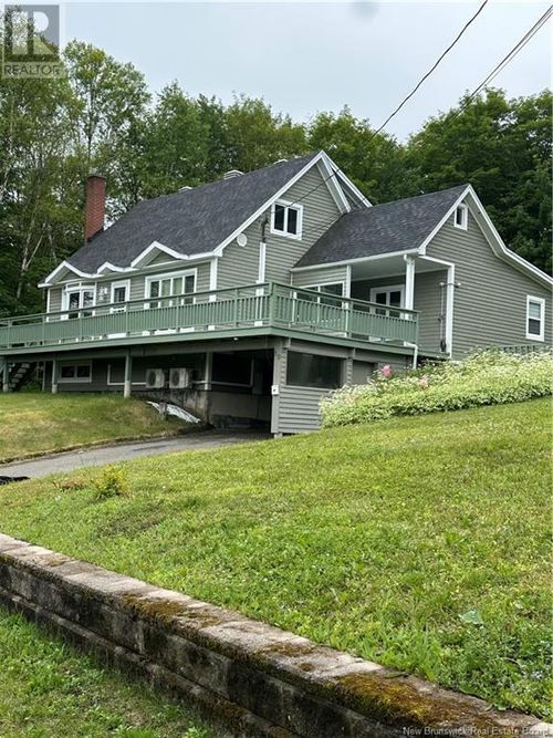 50 Rue Dubé, Edmundston, NB, E3V2G2 | Card Image