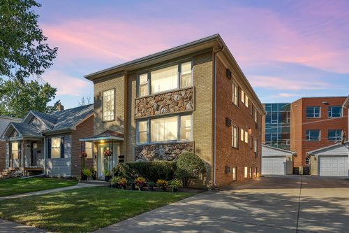 4008 Wagner Ave, Schiller Park, IL, 60176-2177 | Card Image