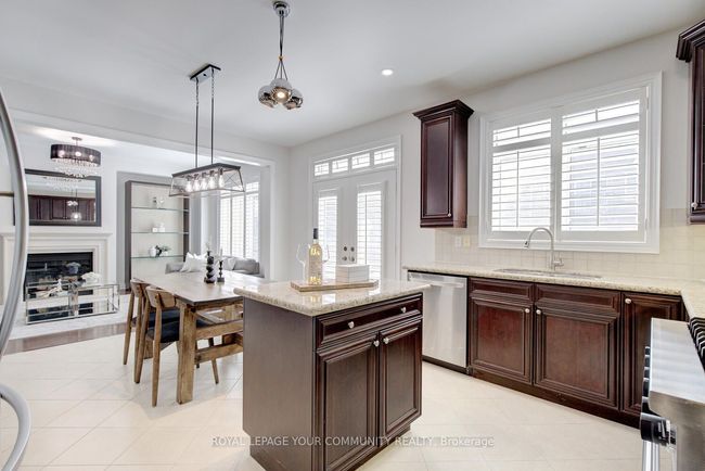 24 Rock Elm Crt, House other with 5 bedrooms, 4 bathrooms and 4 parking in Maple ON | Image 18