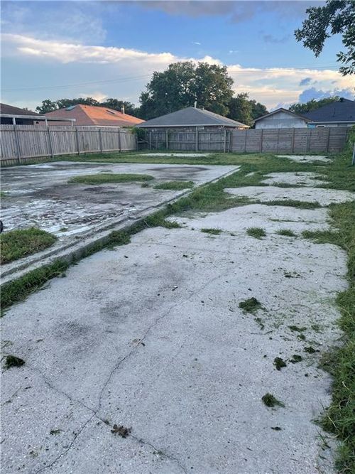 7850 Parry St, New Orleans, LA, 70128-1246 | Card Image