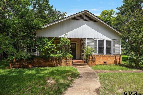 403 N 6th St, Crockett, TX, 75835-1613 | Card Image