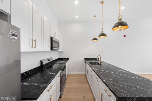 2b-36 N Narberth Ave, NARBERTH, PA, 19072-2433 | Card Image